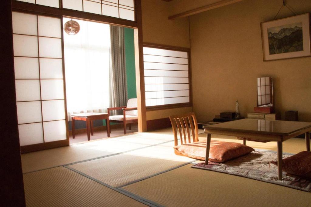 Nozaru Onsen Hostel Yamanouchi  Exterior photo